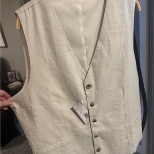 Light Beige Linen Button-Up Vest